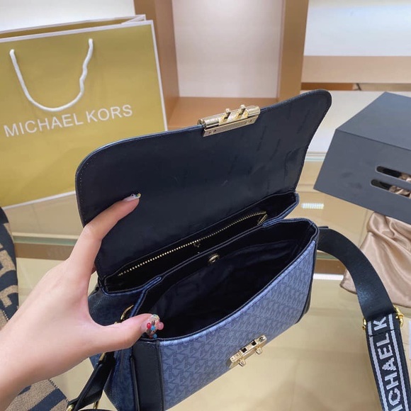 ❌ Sold❌ Michael Kors - Picture 4 of 6